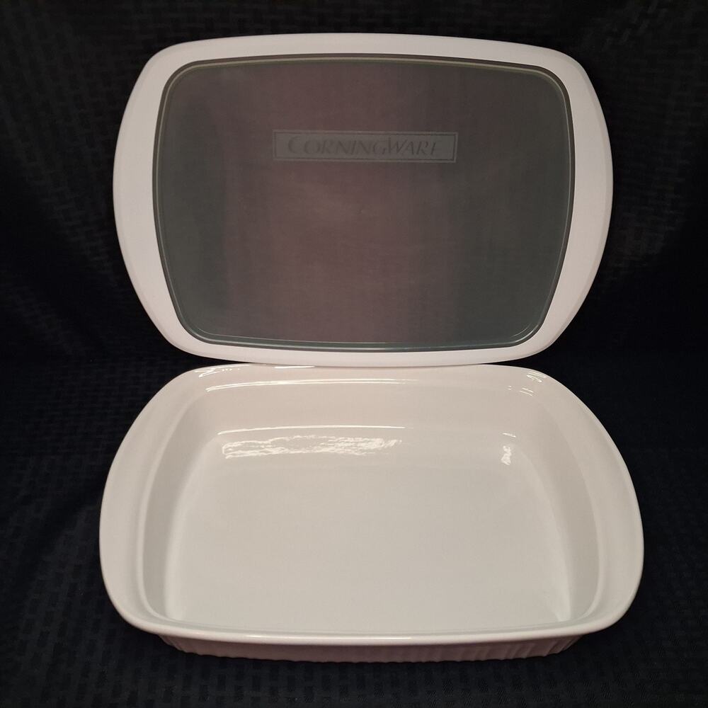 CorningWare French White Stoneware 9x13 Casserole With Storage Lid